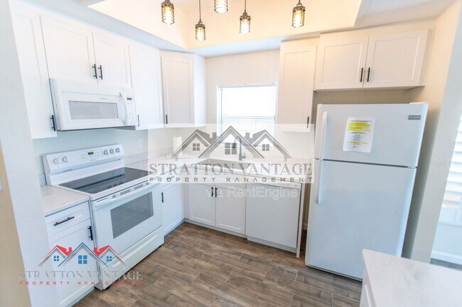 Building Photo - 20 S Buena Vista Ave