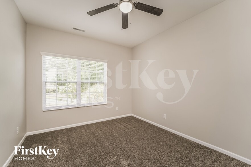 Building Photo - 12810 Swann Branch Dr