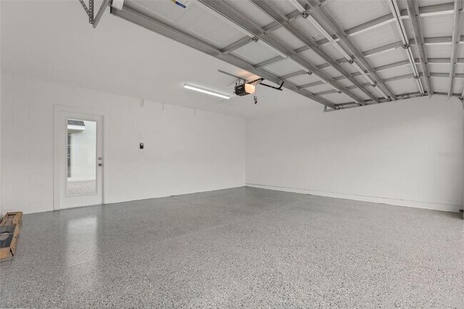 Building Photo - 1394 Mount Royal Dr