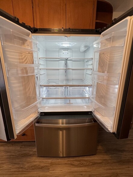 Building Photo - 1210 S Cornelia St