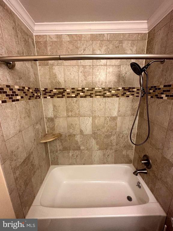 Building Photo - 6300 Bentham Ct