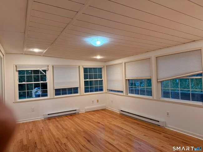 Building Photo - 21 Fisco Dr