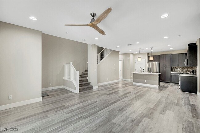 Building Photo - 1024 Via Lombardi