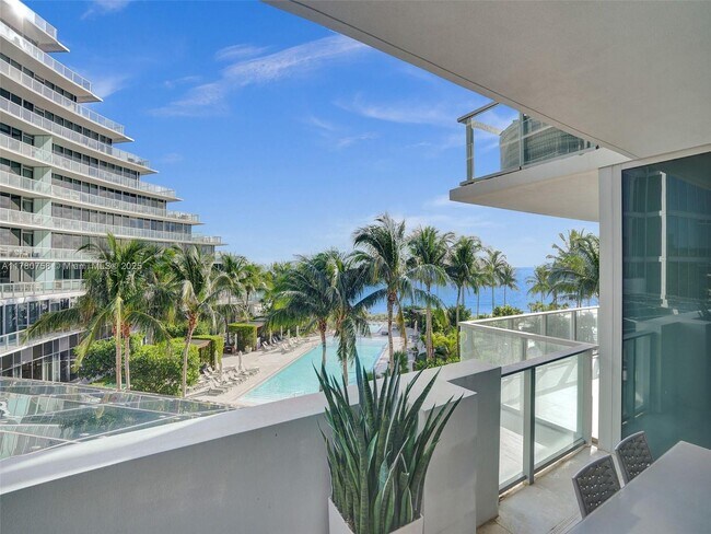 Building Photo - 2200 N Ocean Blvd