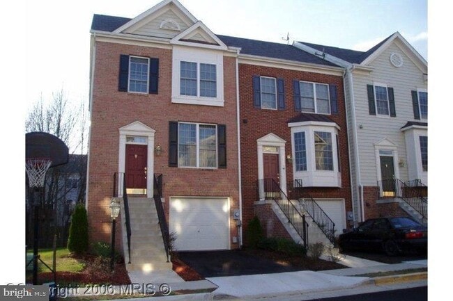 Primary Photo - 7574 Great Swan Ct