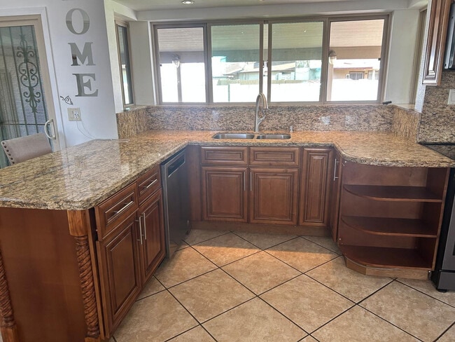 Building Photo - 6916 W Georgia Ave