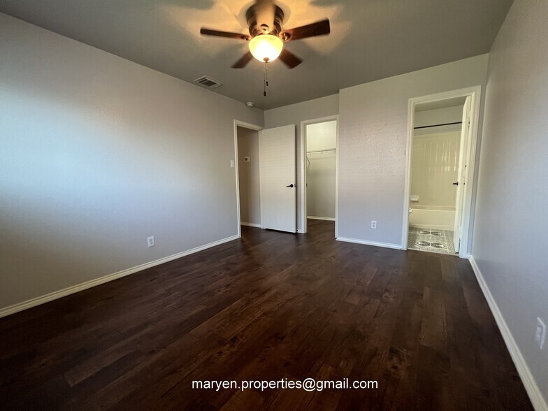 Master Bedroom - 7902 Morning Grove