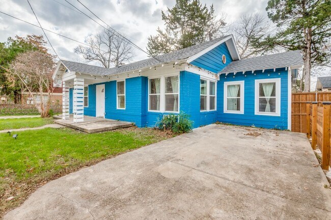 Building Photo - 1218 Ranier St