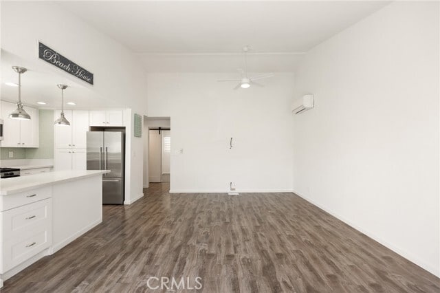Building Photo - 413 21st St