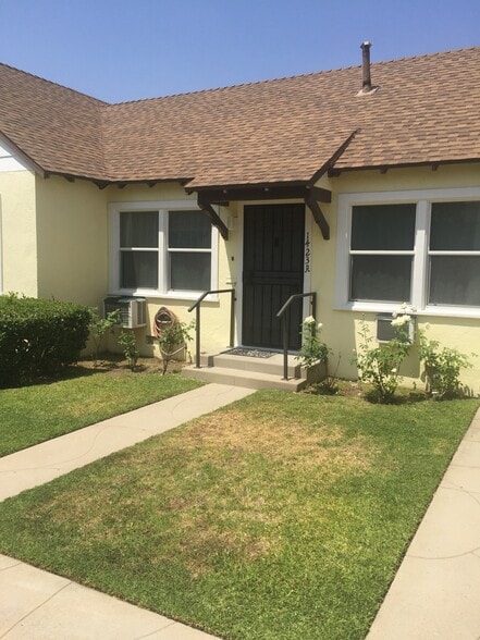 Primary Photo - 1423 Barrington Way