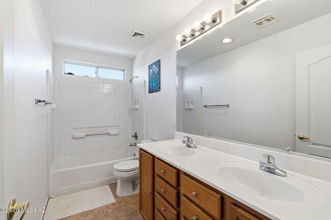 Building Photo - 4821 E Twinflower Pl