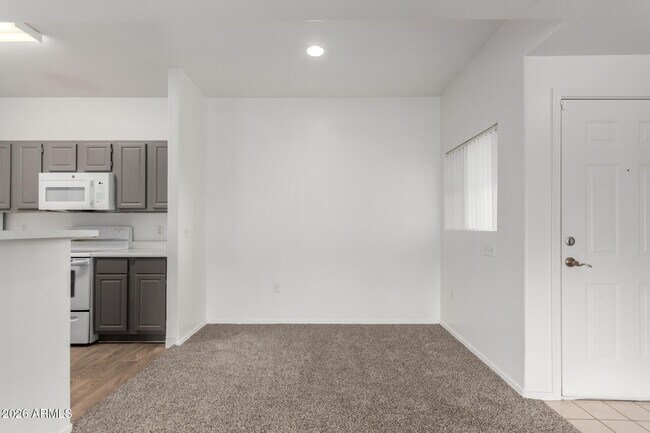 Building Photo - 13700 N Fountain Hills Blvd