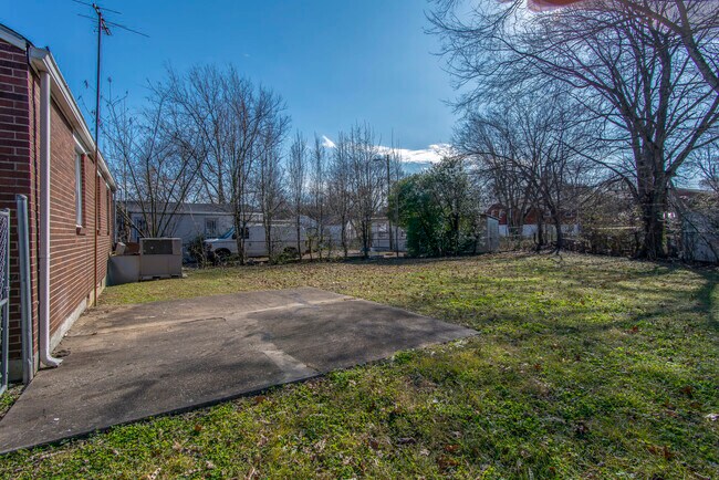 Building Photo - 3259 Panorama Dr