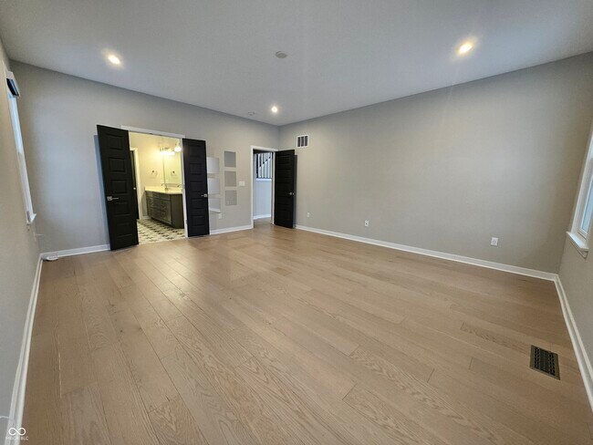 Building Photo - 228 Oakhurst Wy