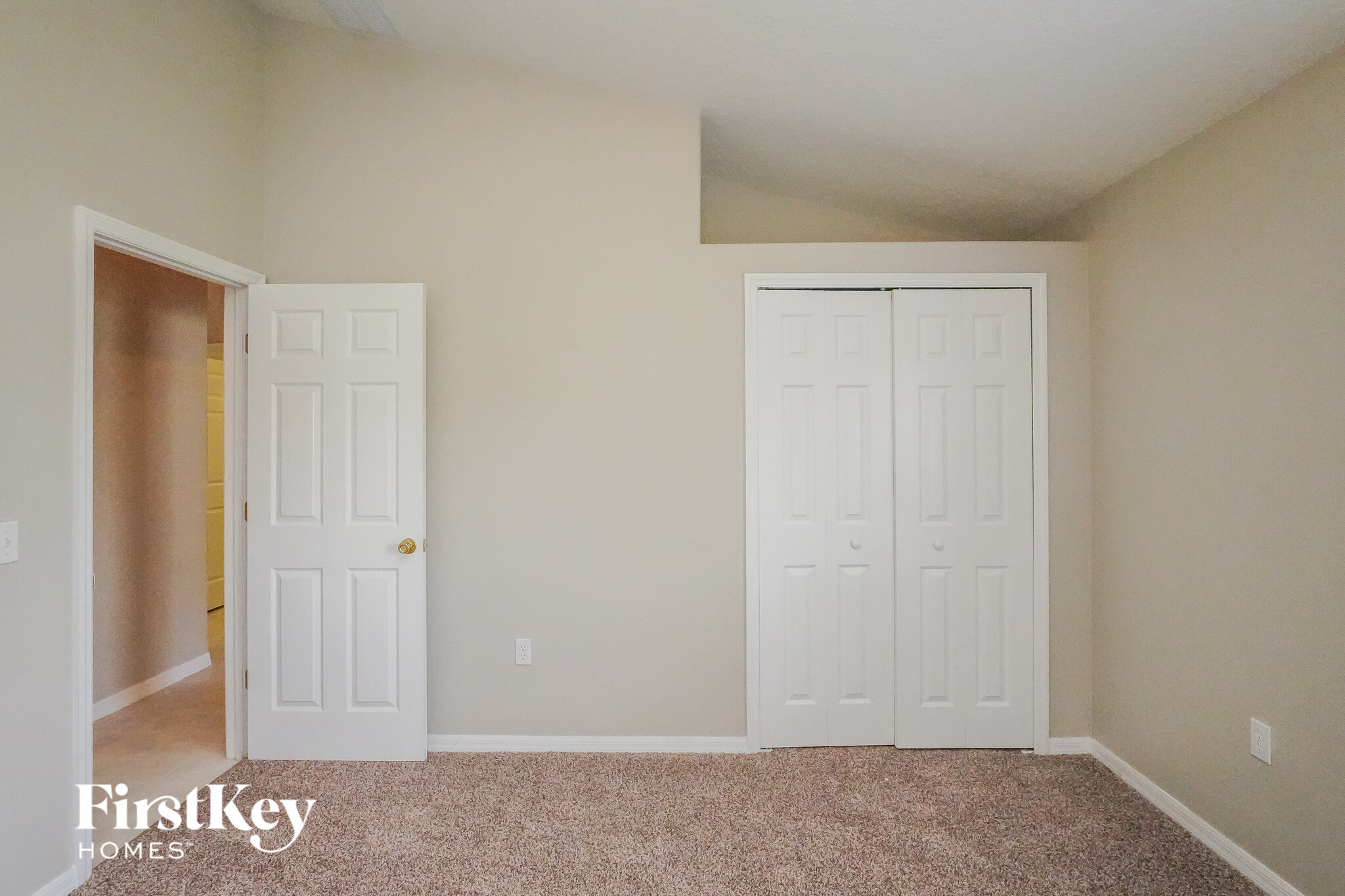 Building Photo - 2513 Balmoral Dr