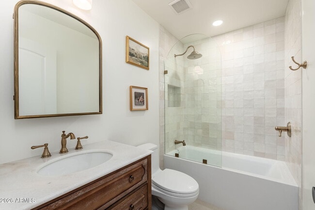 Building Photo - 4030 E Fairmount Ave