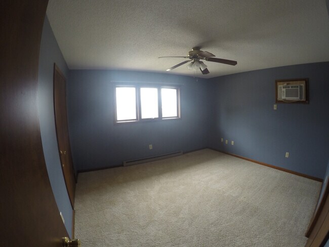 Building Photo - C and H Property Group 155