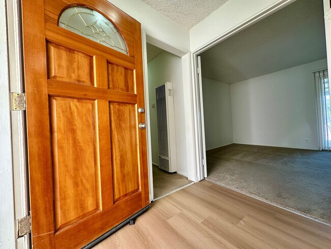 Building Photo - Large North Torrance House! Near Torrance Schools, Huge Yard, 2 Car Garage! *OPEN HOUSE EVERY SAT...