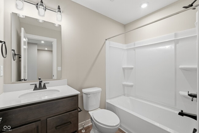 Building Photo - 420 Elite St