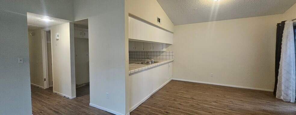 Kitchen pass thru - 5516 Ramona Ct