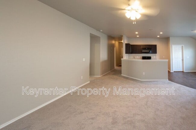 Building Photo - 1124 Granite Ln