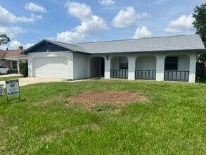 Building Photo - 3238 Black Pine Ave