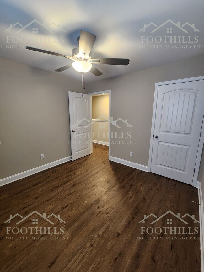Building Photo - 113 Cypress Run
