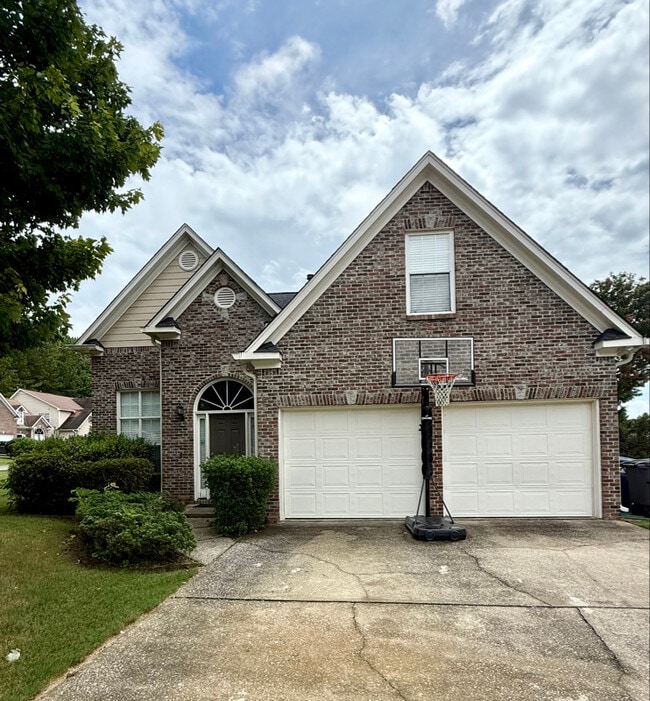 Building Photo - 1811 Deer Valley Ln