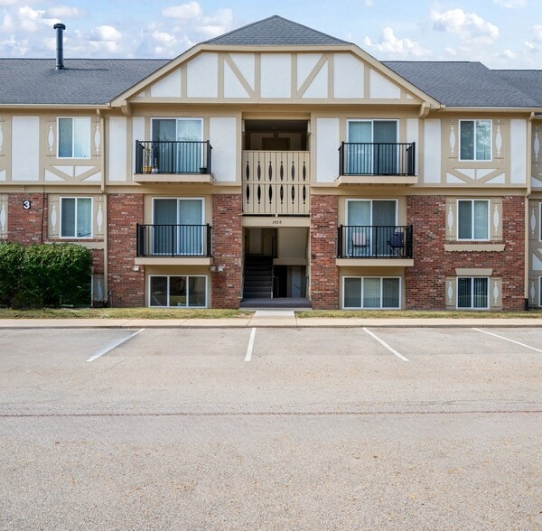 Building Photo - Timberlane Apartments