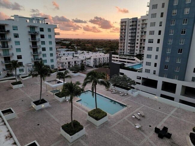 Building Photo - 140 S Dixie Hwy