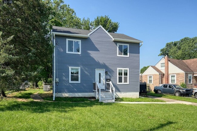 Building Photo - 112 Fox Way