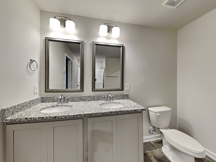 Building Photo - 274 Bent Holly Dr