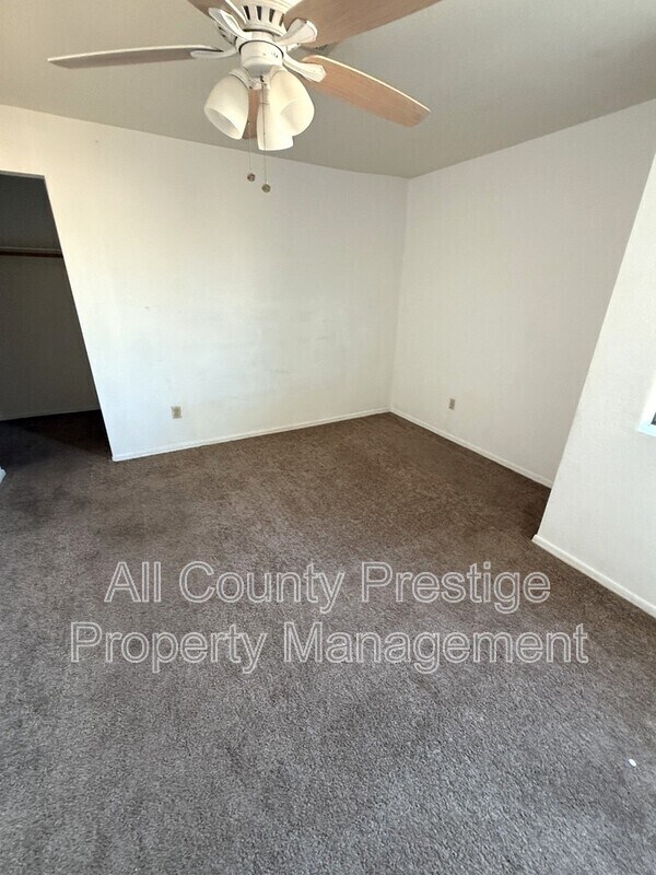 Building Photo - 16033 N 25th St