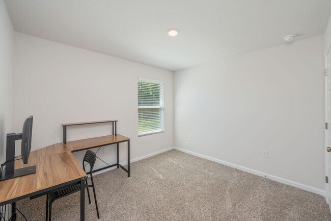 Building Photo - 3041 Heritage Plantation Blvd