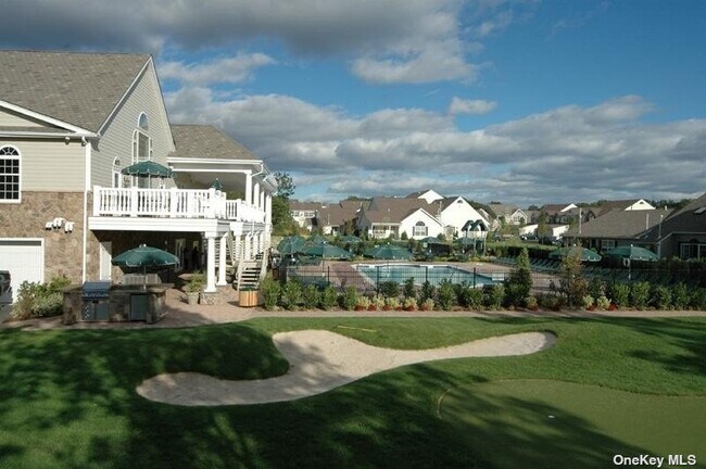 Building Photo - 274 Village Green Dr