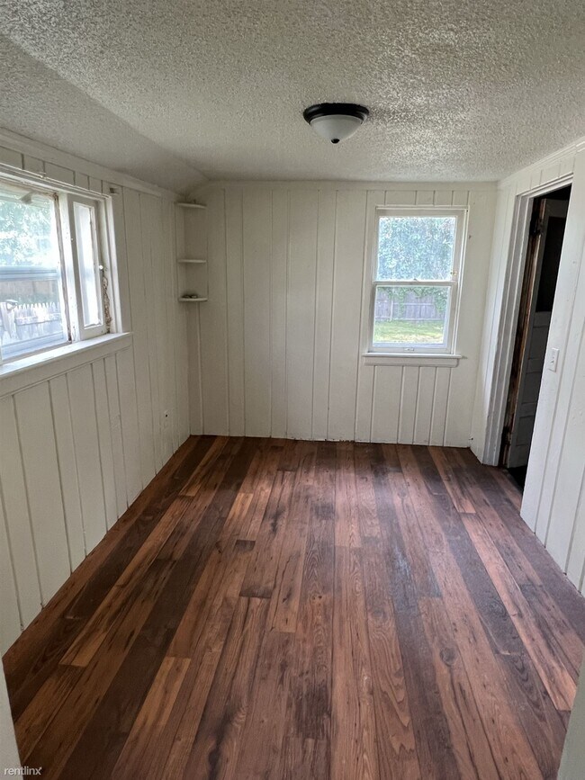 Building Photo - 4 br, 2 bath House - 414 Woodlawn Street S...