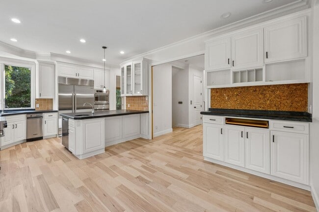 Building Photo - 7BR / 6BA Los Altos Home with Elevator, 3-Car Garage & EV Charging