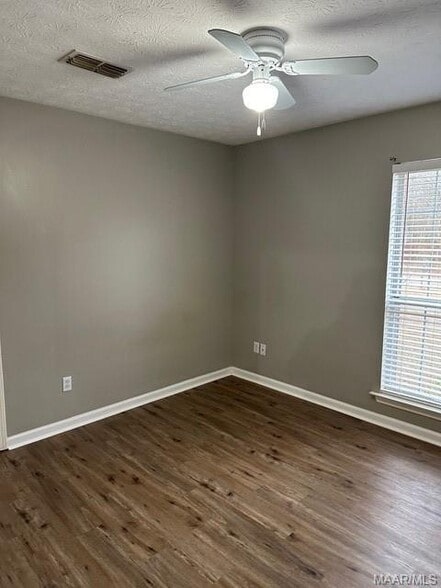 Building Photo - 508 Deer Path