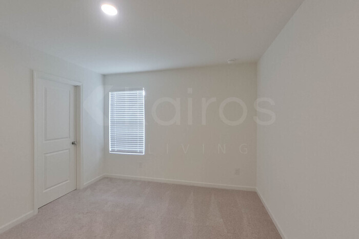 Building Photo - 106 Flat Rock Ml Trl