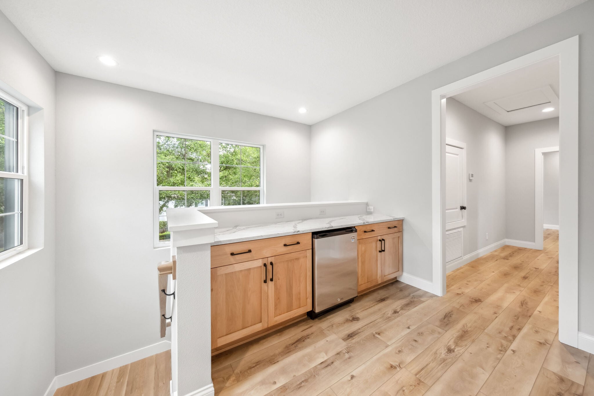 Building Photo - 444 Delaney Park Dr