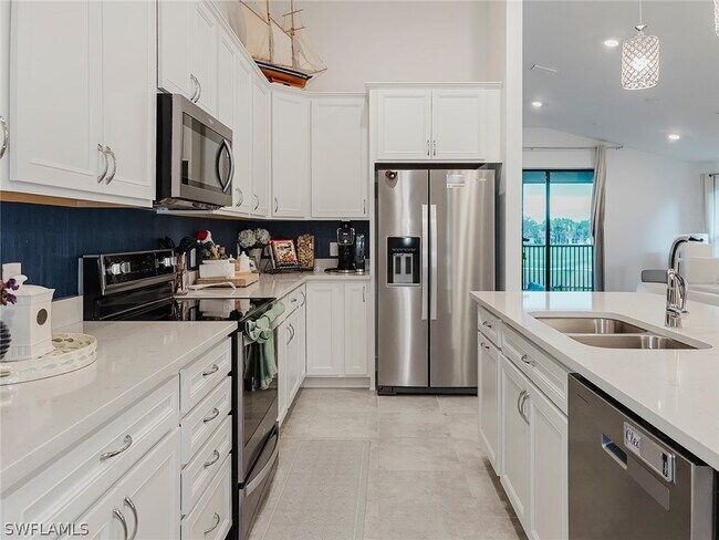 Building Photo - 5690 Mayflower Way