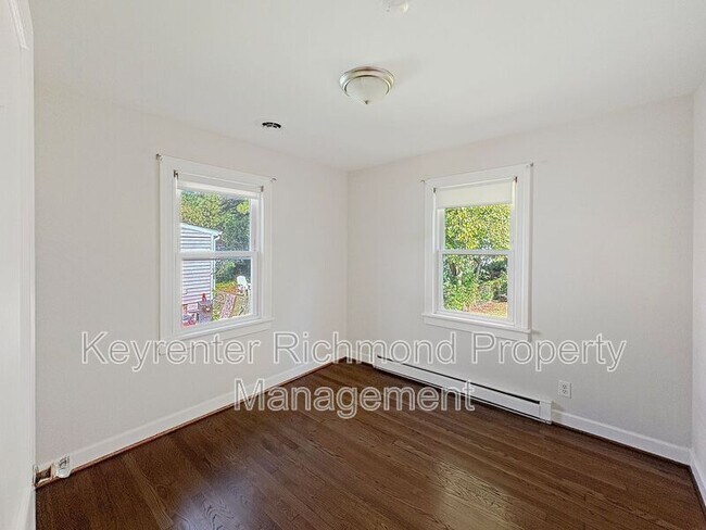 Building Photo - 2902 Irisdale Ave