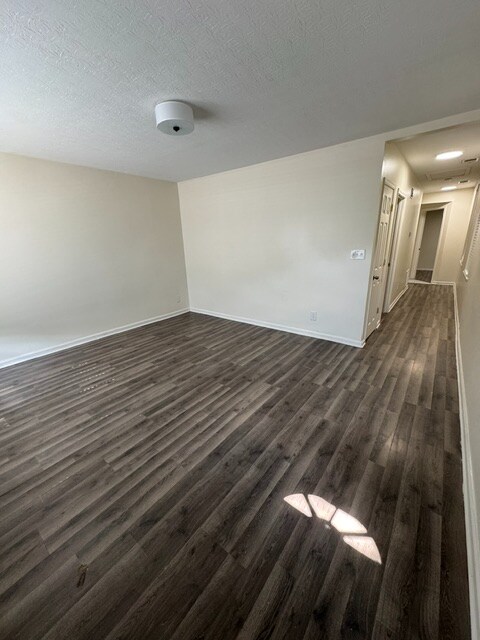 Building Photo - 1739 Dumesnil St