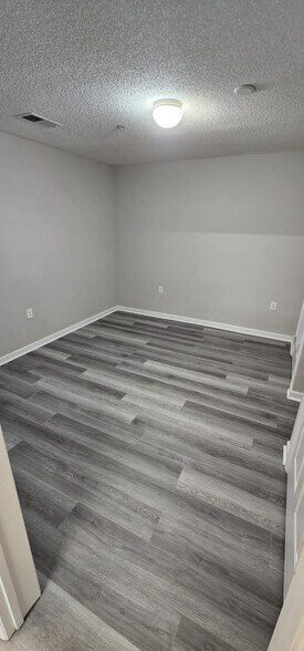 Building Photo - 2120 Wolftech Ln
