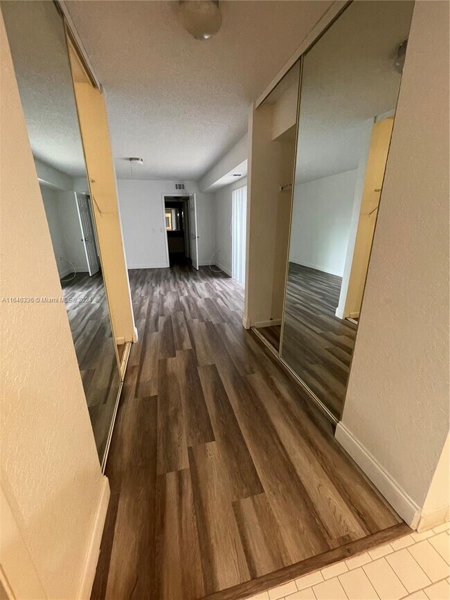Building Photo - 1700 Embassy Dr