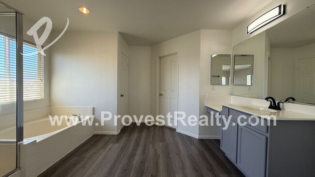 Building Photo - 13995 Kicking Horse Cir