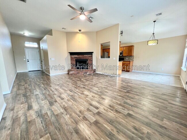Building Photo - 16405 Otter Dr