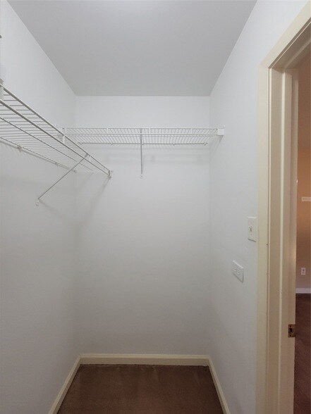 Building Photo - 6327 Hayman Dr