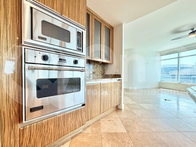 Building Photo - 140 E Rio Salado Pkwy