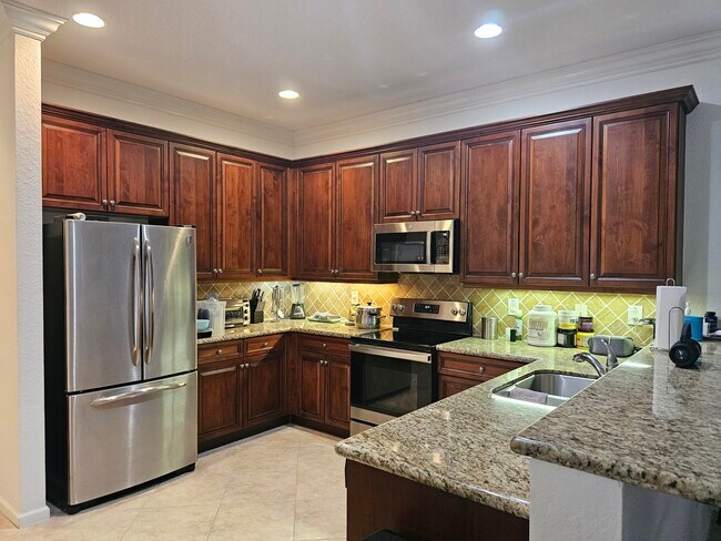 Building Photo - 7533 Topiary Ave